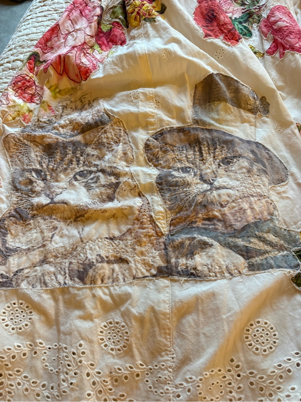 Magnolia Pearl Eyelet Appliqué Coronado dress - Picture 9 of 13